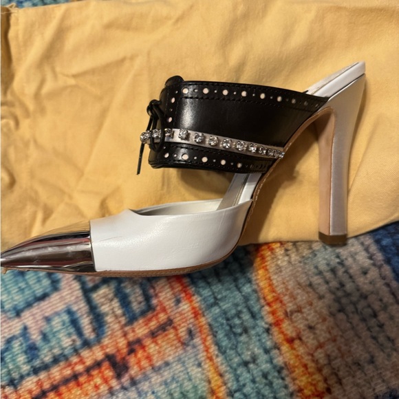 Louis Vuitton heels - Picture 7 of 11